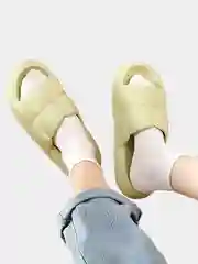 Оливковый шлепанцы женские