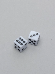 Игральные кости для настольных игр 8х8 мм. Кубики