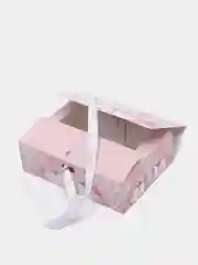 Розовый подарочная коробка