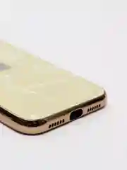 Бежевый чехол для IPhone  Glass case  3D Vision
