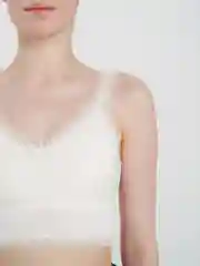 Белый топ женский, с кружевом