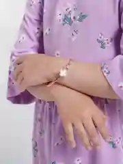 Белый браслет на руку "Кленовый лист"