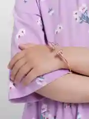Желтый браслет