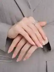 Кольцо с кристаллами