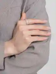 Кольцо с кристаллами
