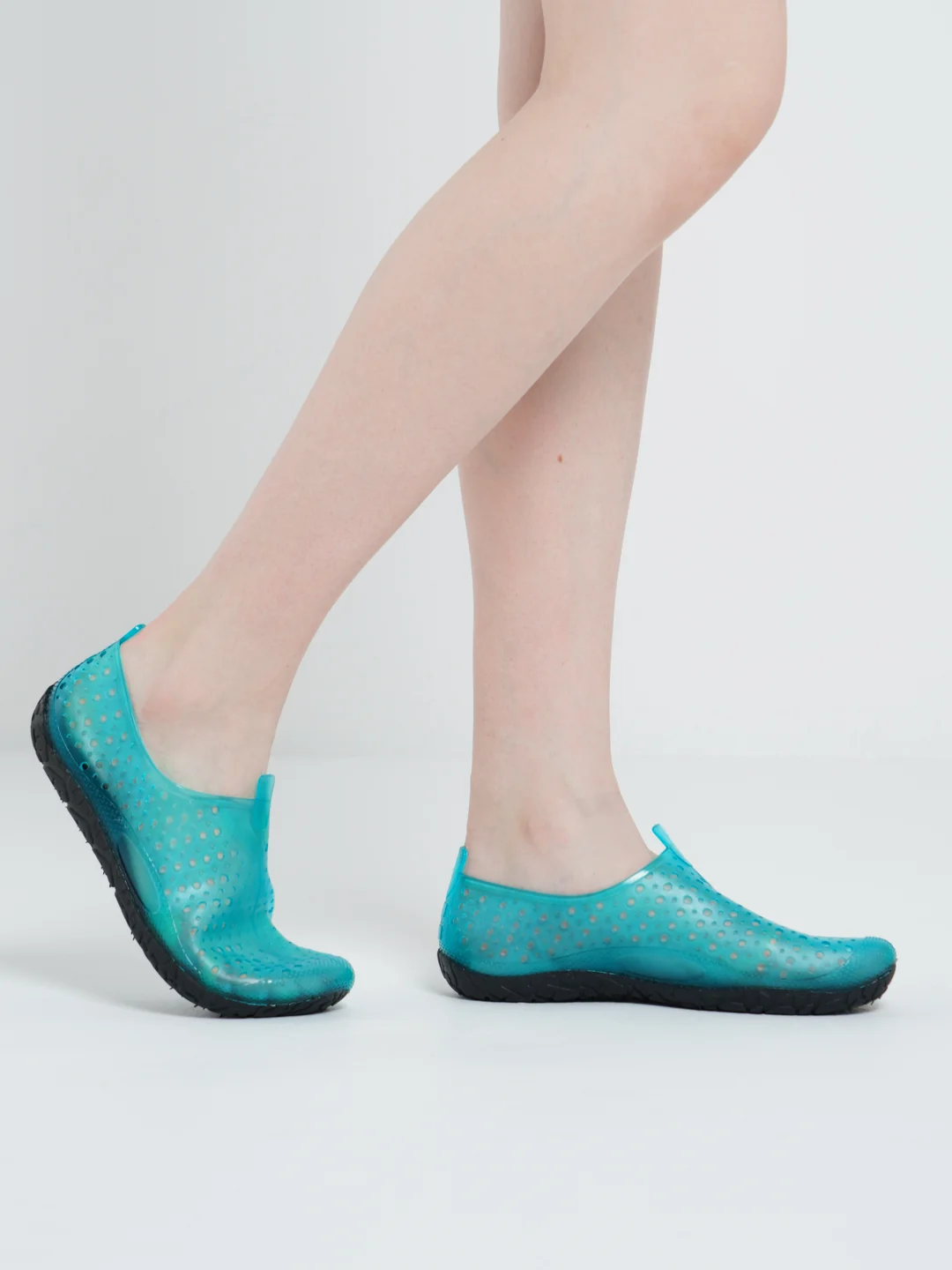 Бирюзовый аквашузы, размеры 35-40
