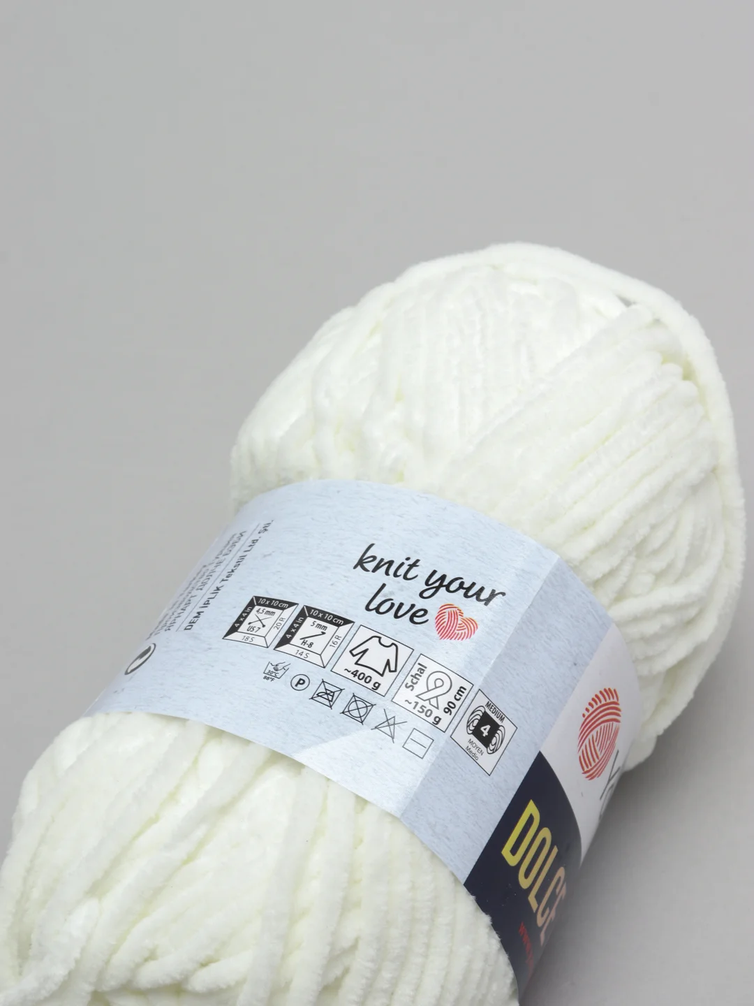 Молочный пряжа плюшевая YarnArt Dolce Baby, 50 г, 85 м