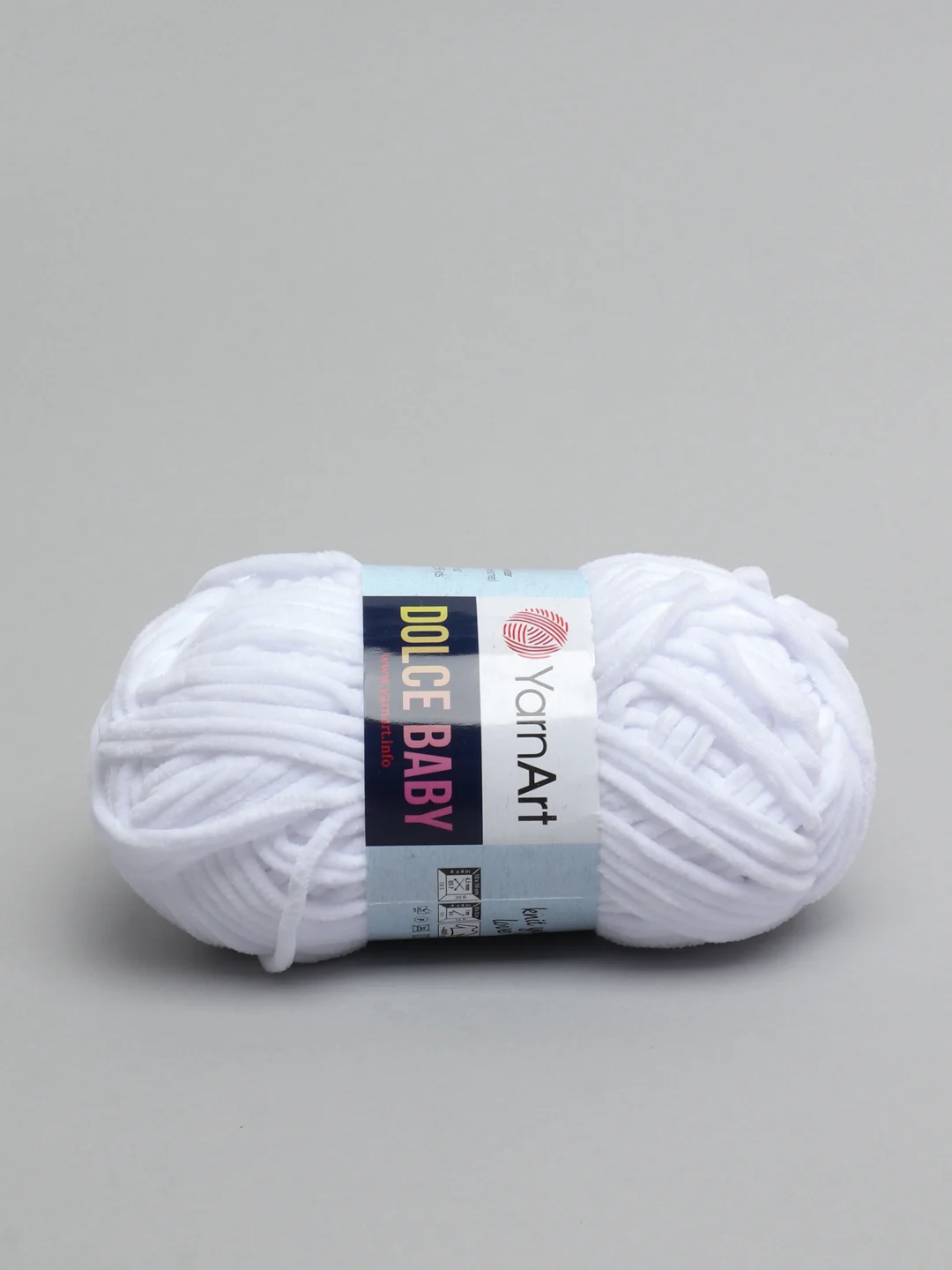 Белый пряжа плюшевая YarnArt Dolce Baby, 50 г, 85 м