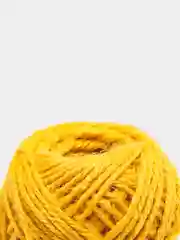 Желтый шпагат джутовый