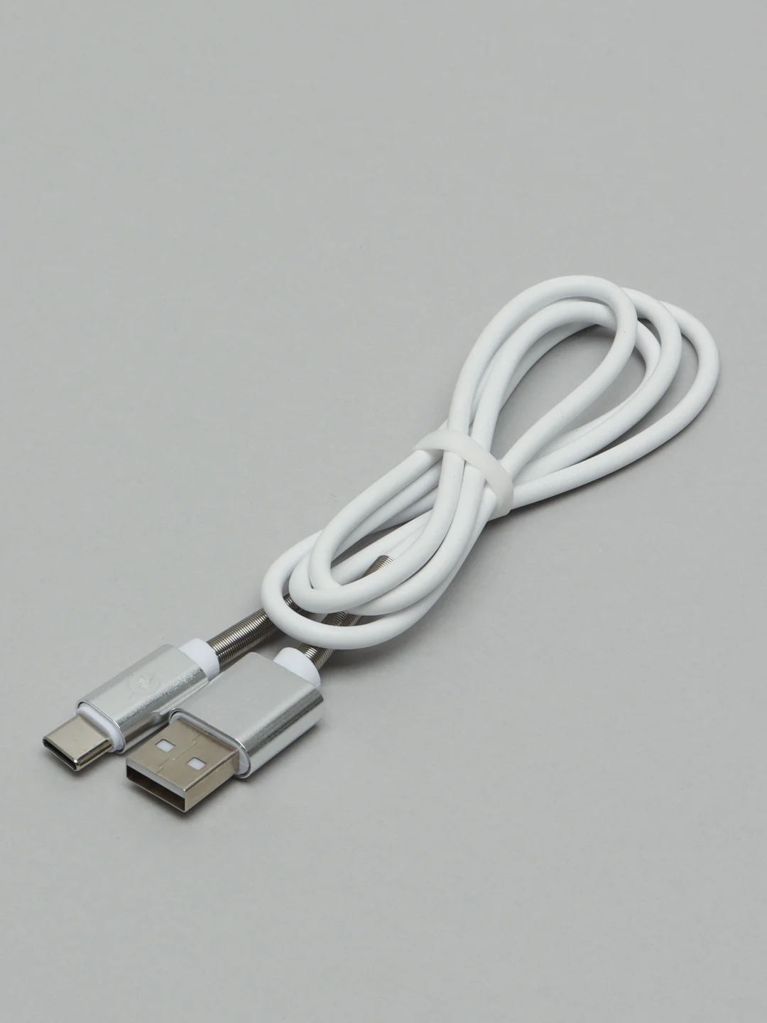 Белый кабель для зарядки Type-C
