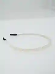 Ободок из бусин белый на металлической основе