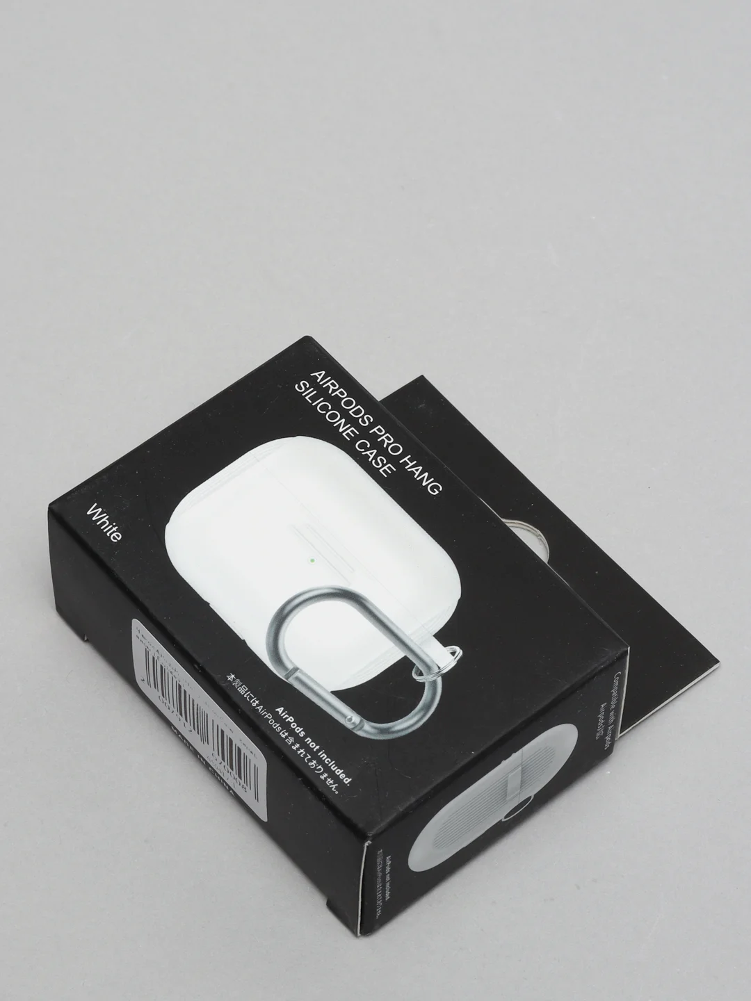 Белый силиконовый чехол для наушников AirPods Pro с карабином