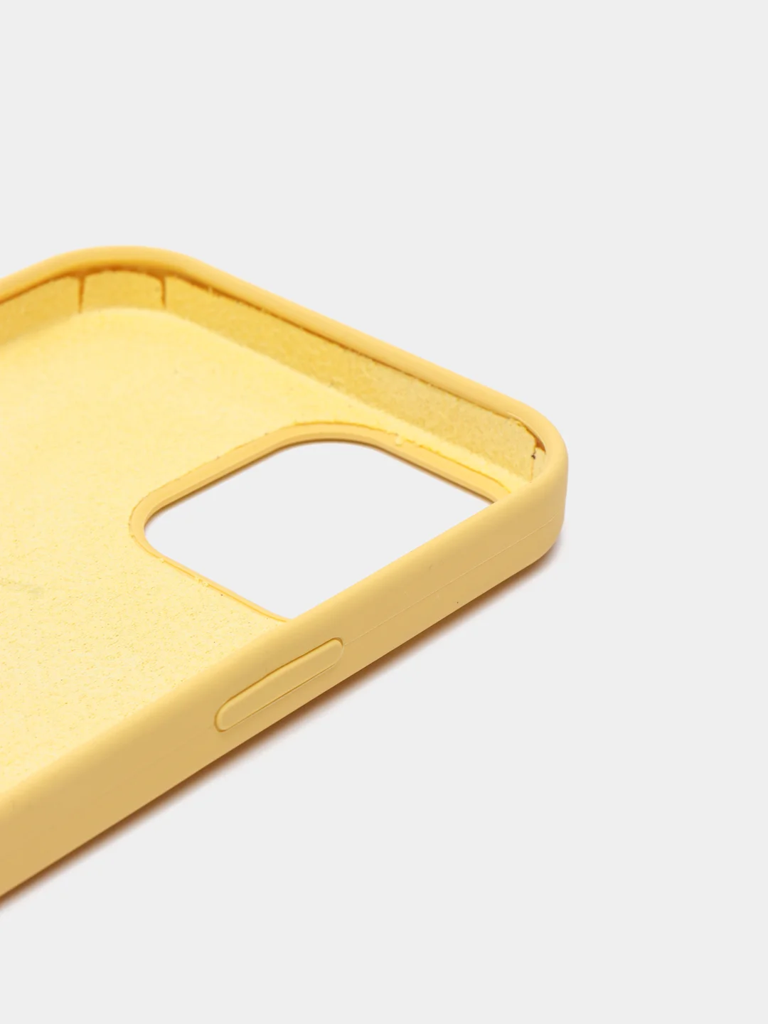 Желтый чехол для iPhone 12 Pro Max 6.7" Silicone Case закрытый низ с логотипом