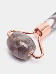 Фиолетовый роллер массажер для лица из натурального камня / Ролик для лица