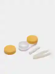 Желтый контейнер для линз с зеркалом