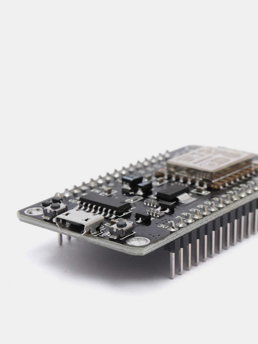 Модуль NodeMcu ESP8266 на CP2102/CH340