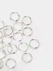 Белый соединительные кольца