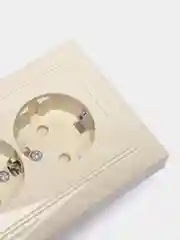 Розетка LEDARD NOVUS PC16-008 с защитными шторками цвет слоновая кость, 2 м, 16 А, 250 В