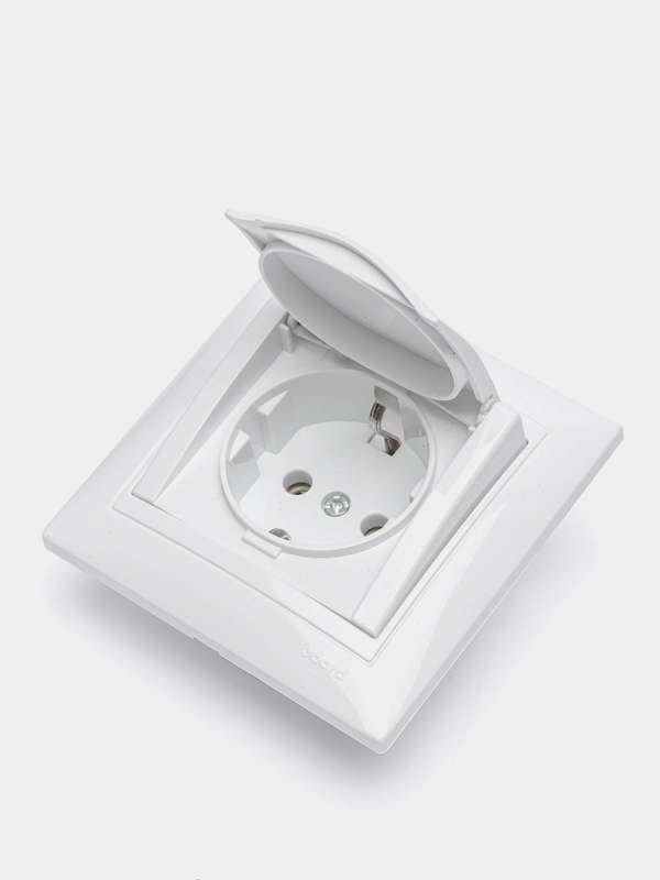 Розетка с крышкой LEDARD NOVUS PC16-010 Б 44, 1 м, IP44, 16A, 250B, цвет белый