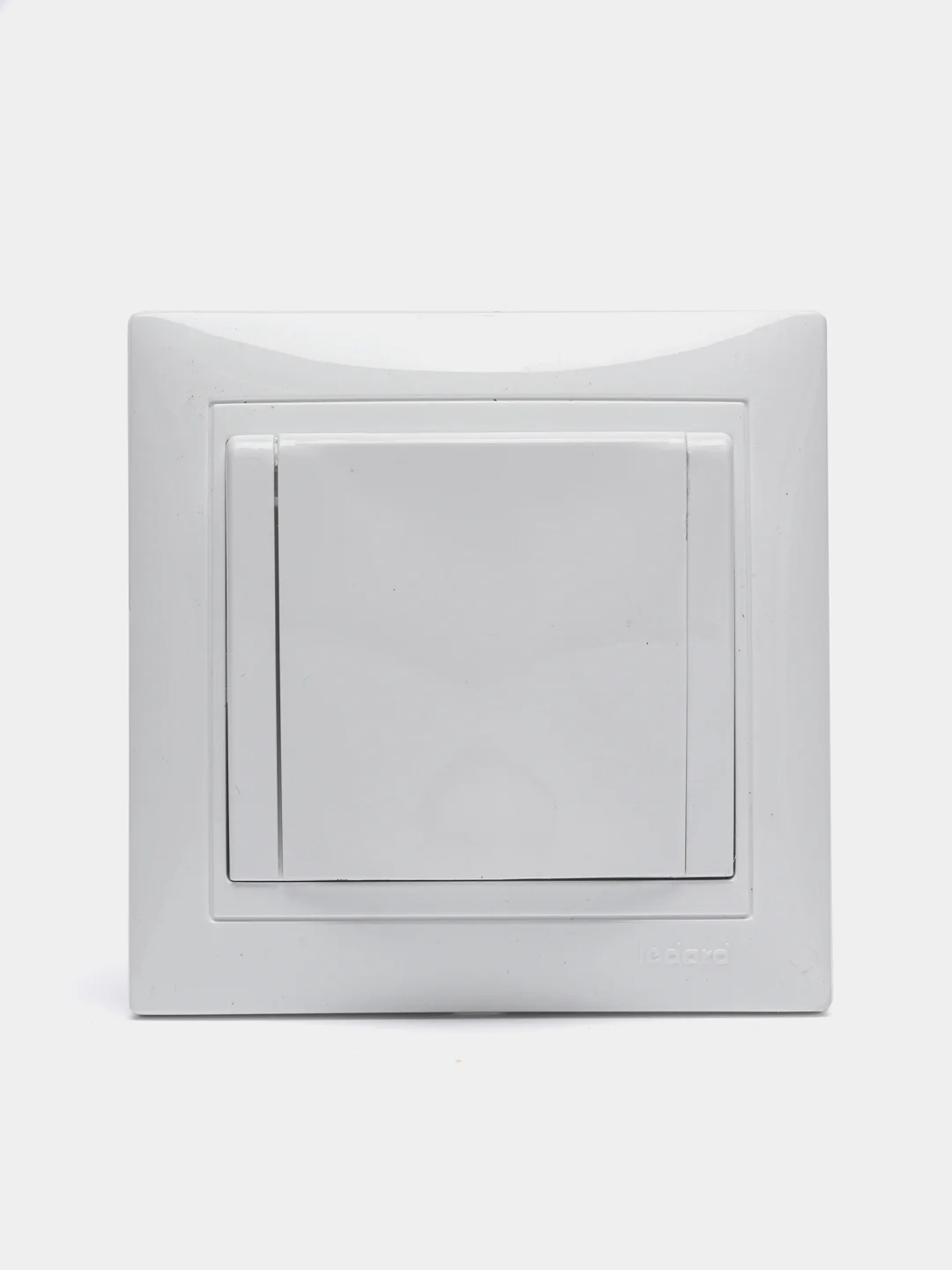 Розетка с крышкой LEDARD NOVUS PC16-010 Б 44, 1 м, IP44, 16A, 250B, цвет белый