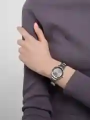Черный женские наручные кварцевые часы