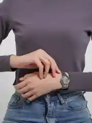 Тёмно-серый женские наручные кварцевые часы