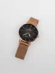 Золотой женские кварцевые часы