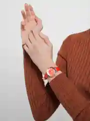 Красный женские кварцевые часы