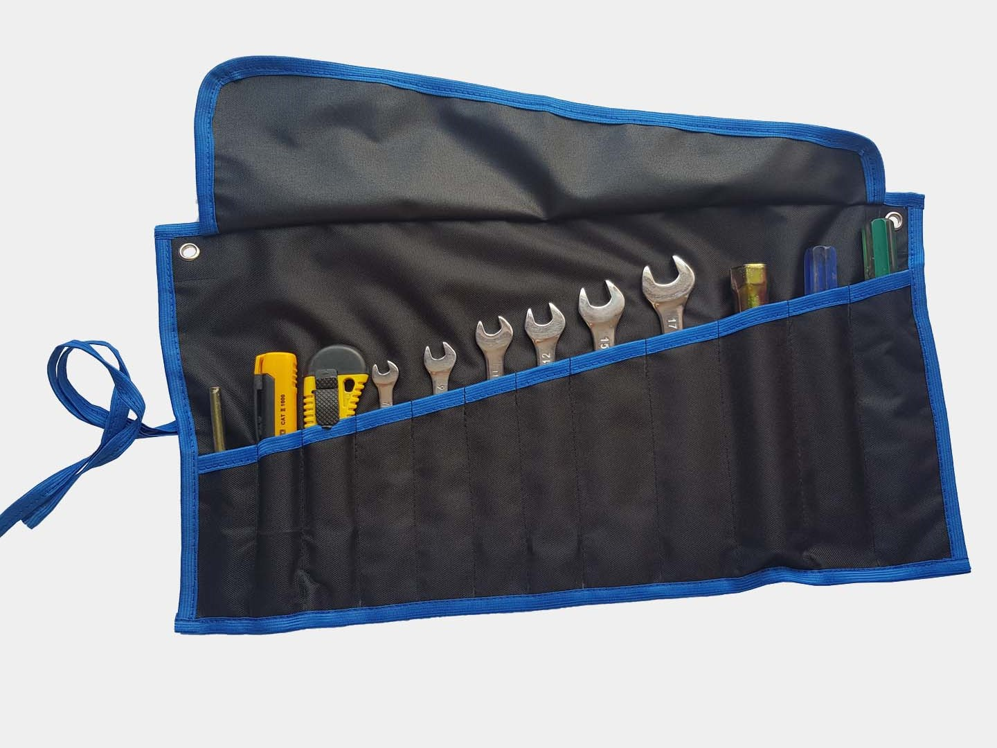 Органайзер (сумка, чехол- скрутка) для инструментов / ключей на 12 .