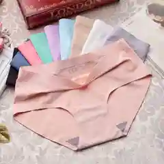 Женские бесшовные трусы