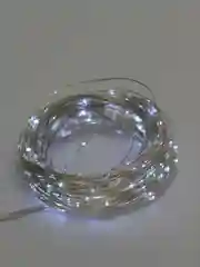 Серебряный новогодняя светодиодная гирлянда в виде металлической нити