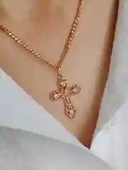 Вишнёвый крест на шею