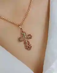 Карамельный крест на шею