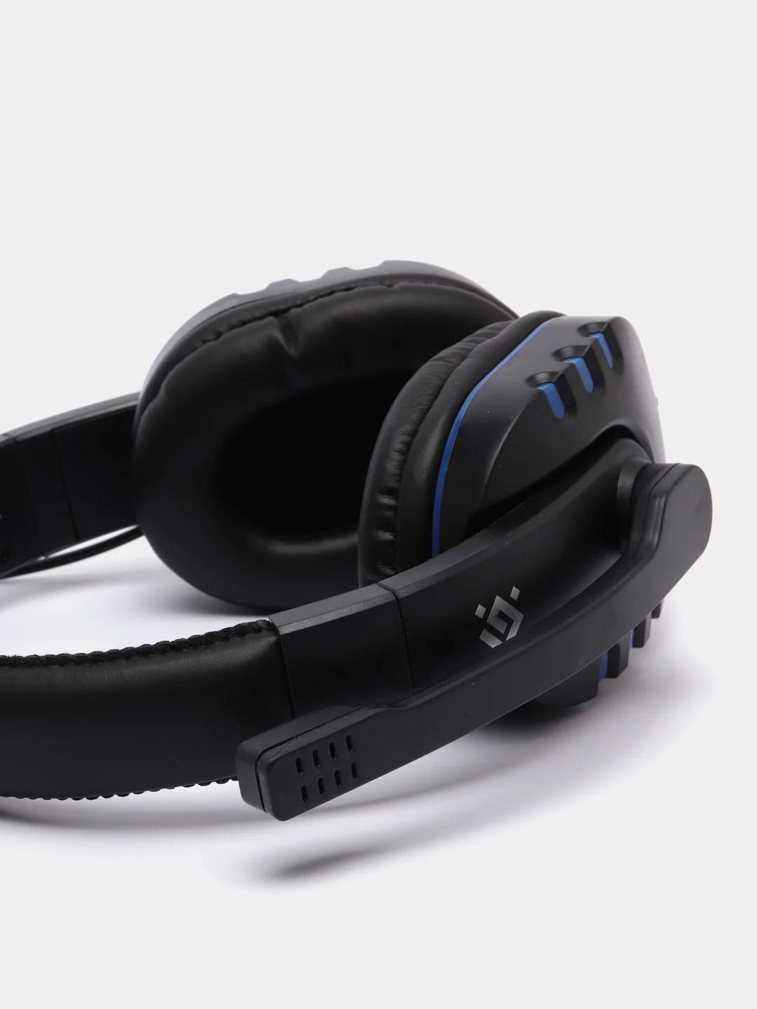 Черный игровые наушники  с микрофоном Defender, черный+синий, кабель 2,5 м