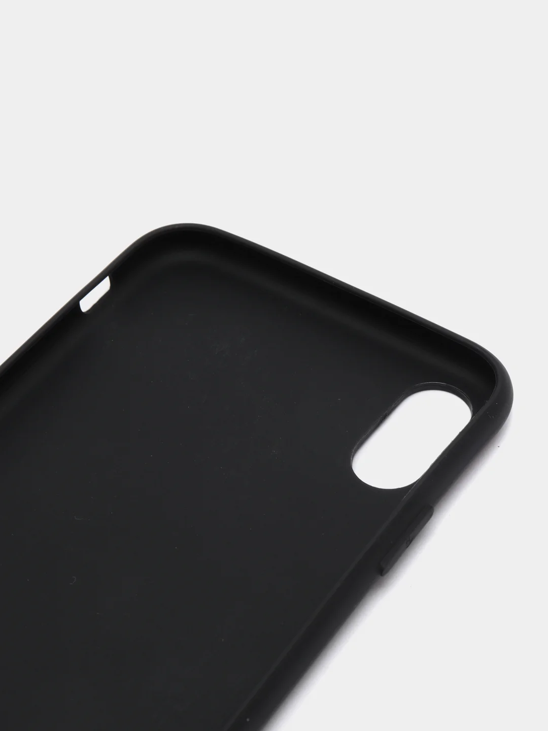 Черный силиконовый чехол IPhone