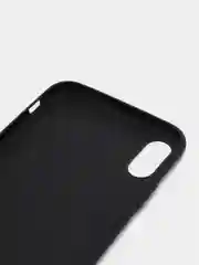 Черный силиконовый чехол IPhone