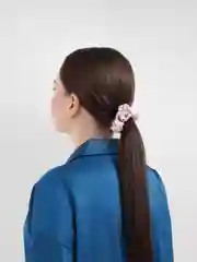 Розовый резинки для волос