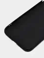 Черный силиконовый чехол IPhone
