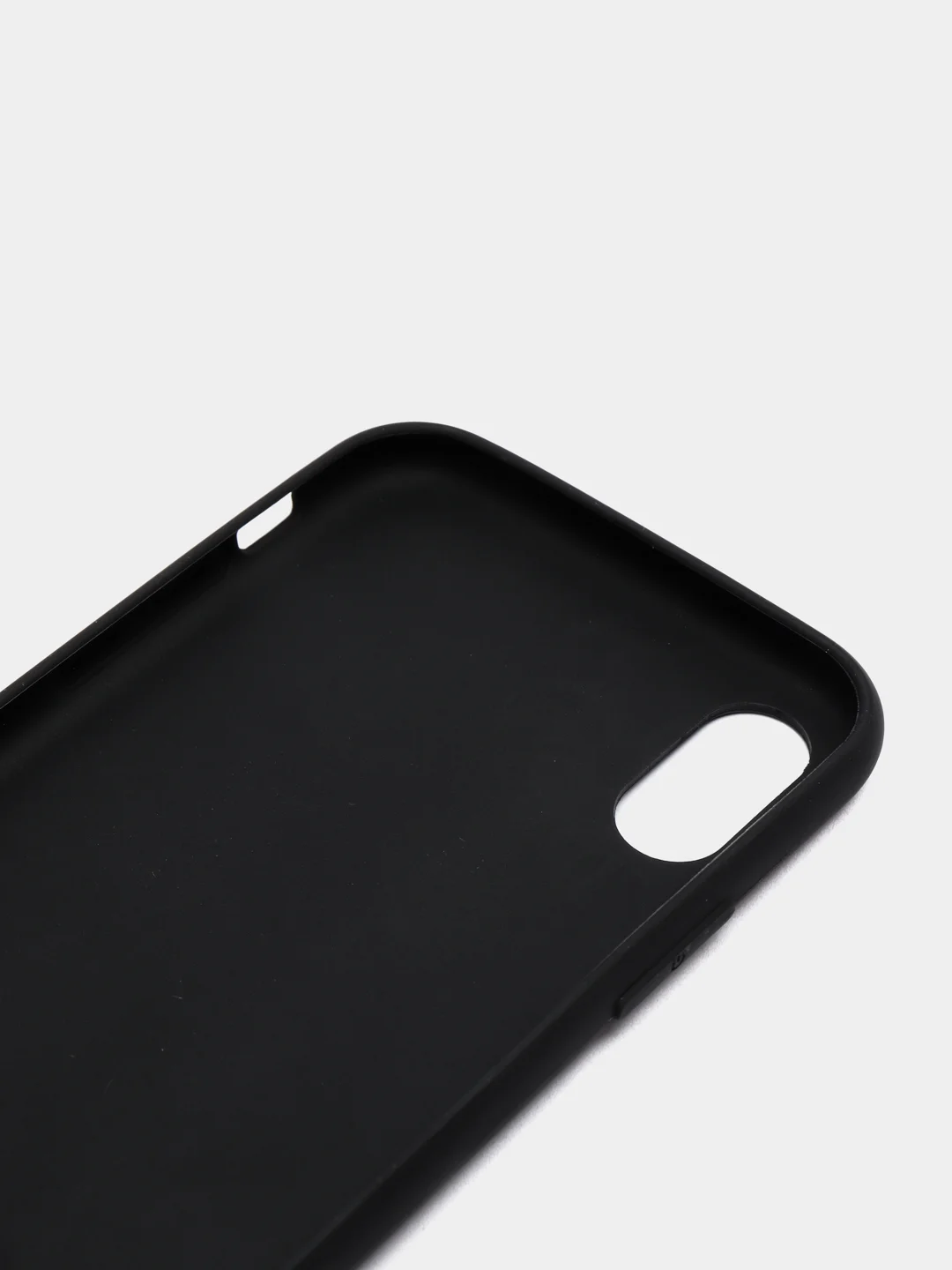 Черный силиконовый чехол IPhone