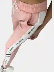 Розовый спортивные штаны женские