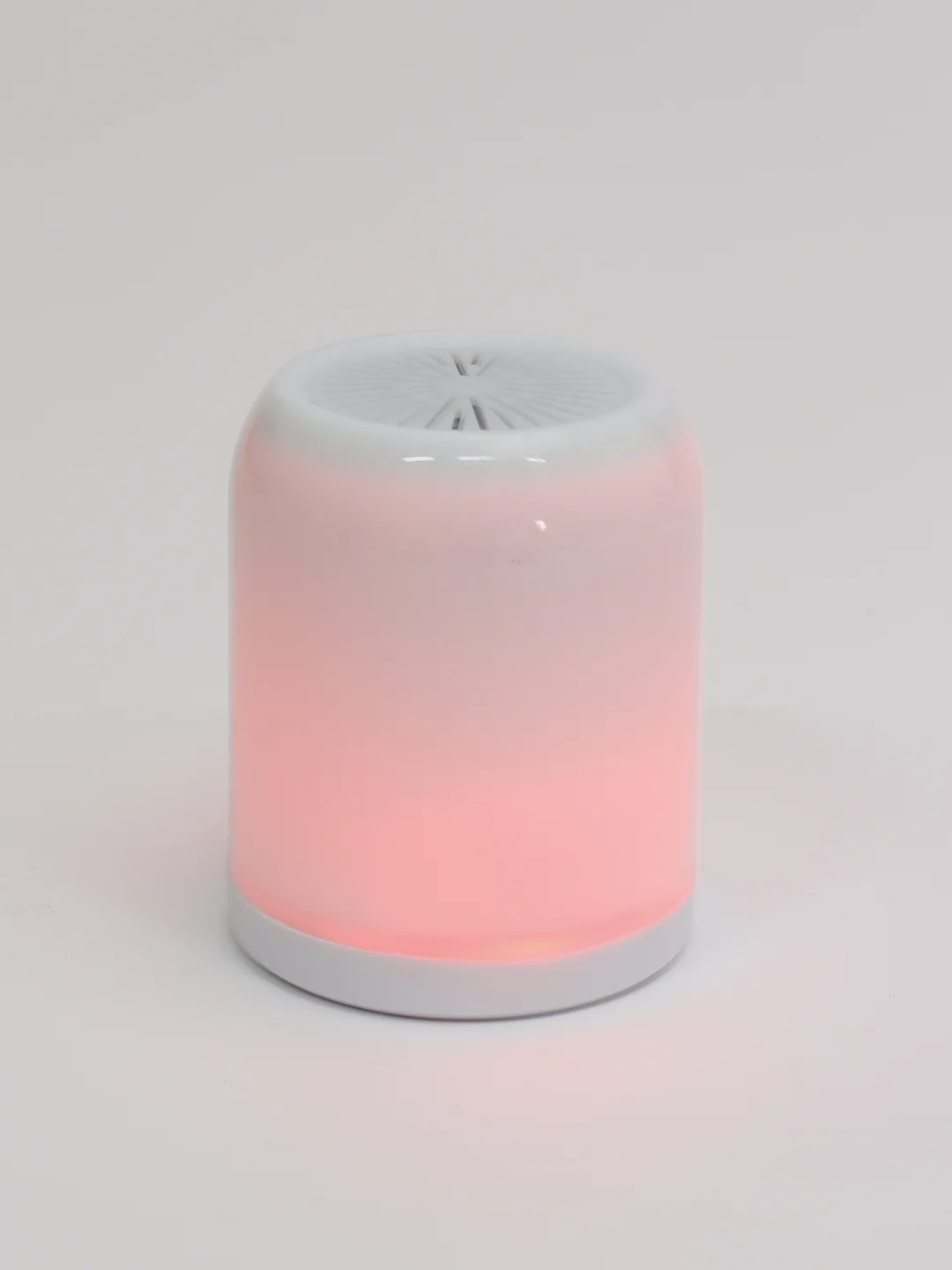 Белый беспроводной портативный Bluetooth-динамик, мини-плеер SPEAKER WIRELESS LED Model: A1