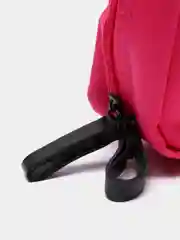 Розовый косметичка