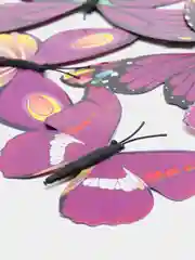 Фиолетовый бабочки декоративные
