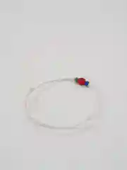 Алый браслет белая нить с буквой / Инициал цветные , Handmade