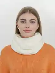 Белый снуд женский, вязаный, в два оборота