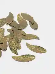 Зелёный хаки пайетки "Листочки"