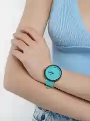 Белый женские часы с ремешком из холста