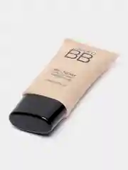 Бежевый увлажняющий тональный BB крем для лица