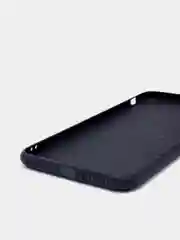 Черный чехол на Айфон (IPhone) 5s, 6, 6 Plus, 7, 7 Plus, X, XS, XR, 11, 11 Pro, 11 Pro Max