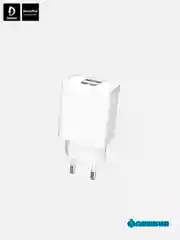 Белый сетевое зарядное устройство Denmen DC02, 2 USB порта, 2.1 A